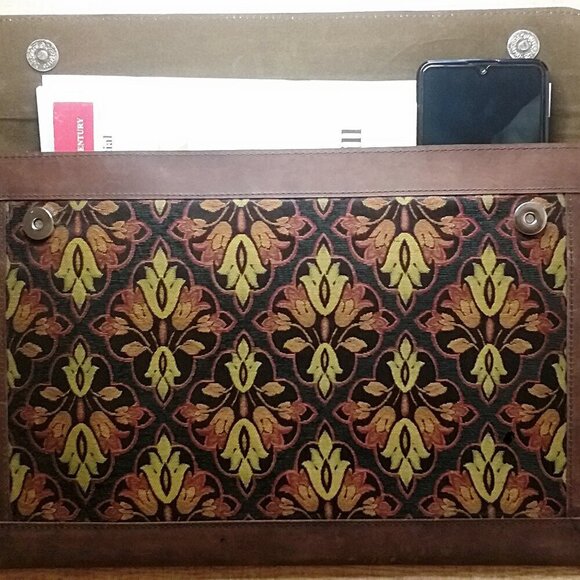 Cowhide Leather Handmade Laptop Case/Document Holder For Macbook & Slim Laptops - Picture 8 of 10